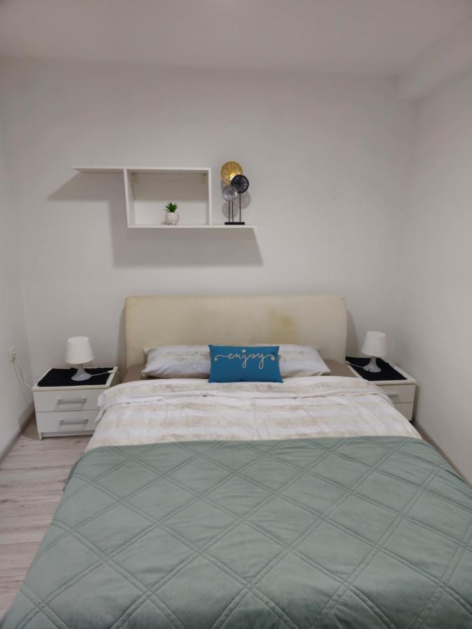 Apartment Aria Vinkovci Eksteriør billede